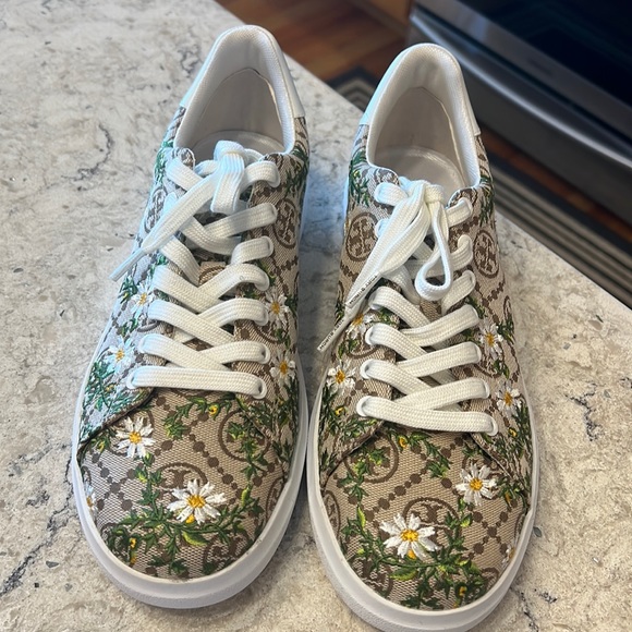 Tory Burch Shoes - Brand new Tory Burch Howell Court Sneakers. Size 8.5.